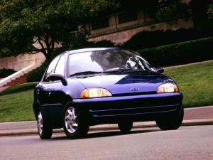 Chevrolet Metro Sedan 1998 года